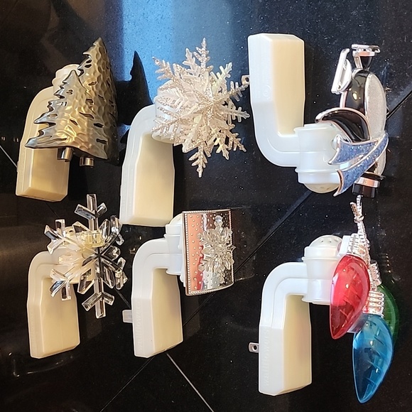 Bath & Body works Wallflower plugins - Picture 1 of 6